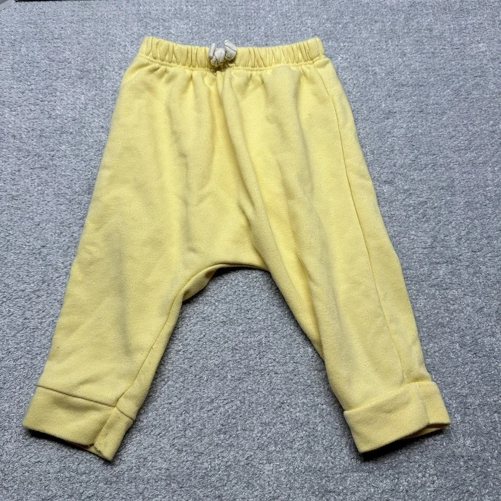 Old Navy Girls Baby 6-12 Months Yellow Hoodie‎ And Pants